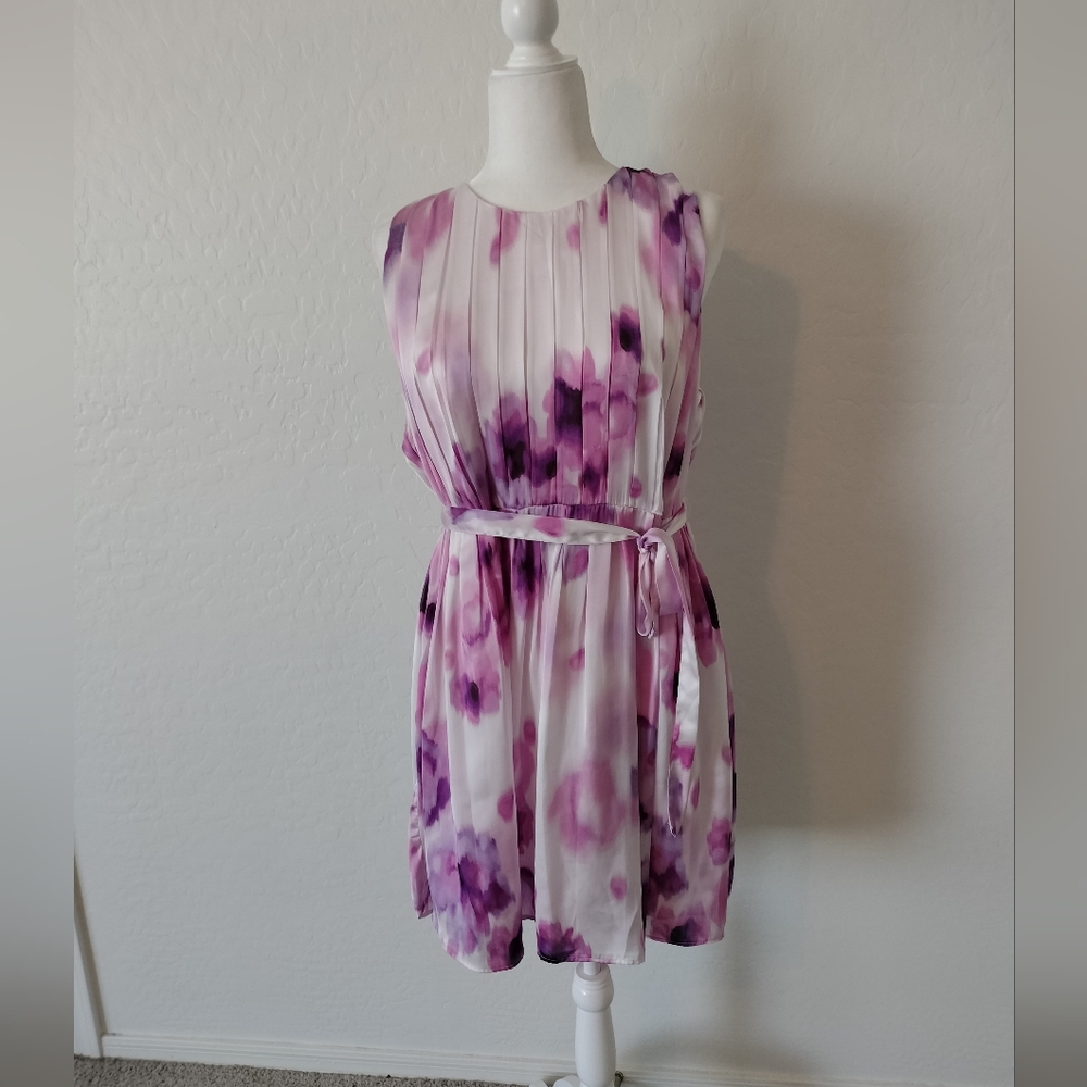 Purple and White Sleeveless Dress